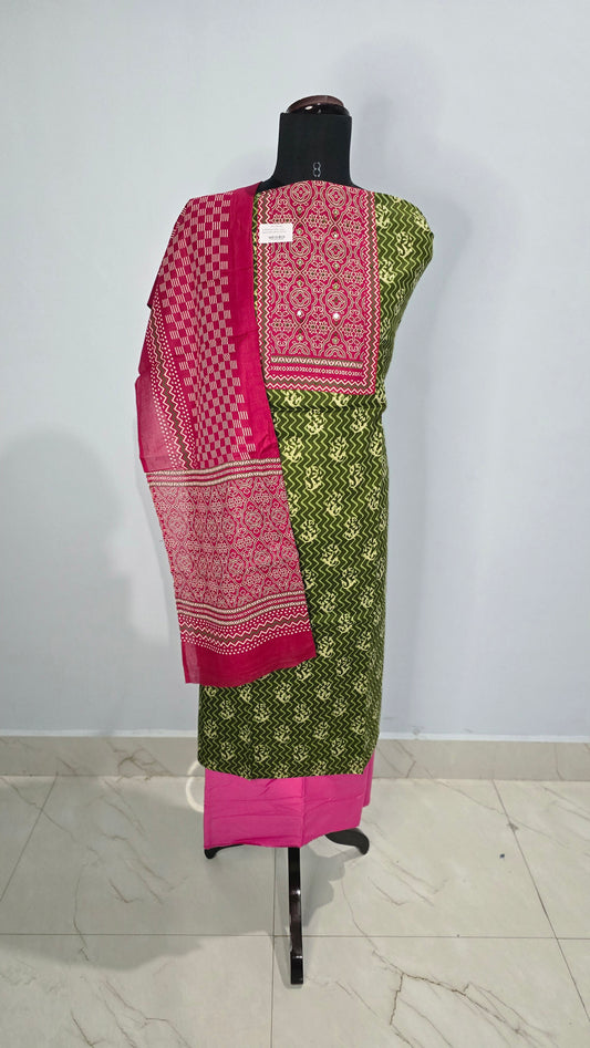 Digital print soft mal cotton suit with contrast dupatta